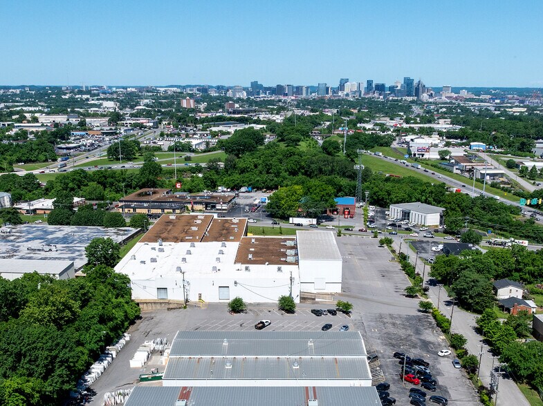 More Photos Of 707 Spence Ln, Nashville Manufacturing For Lease