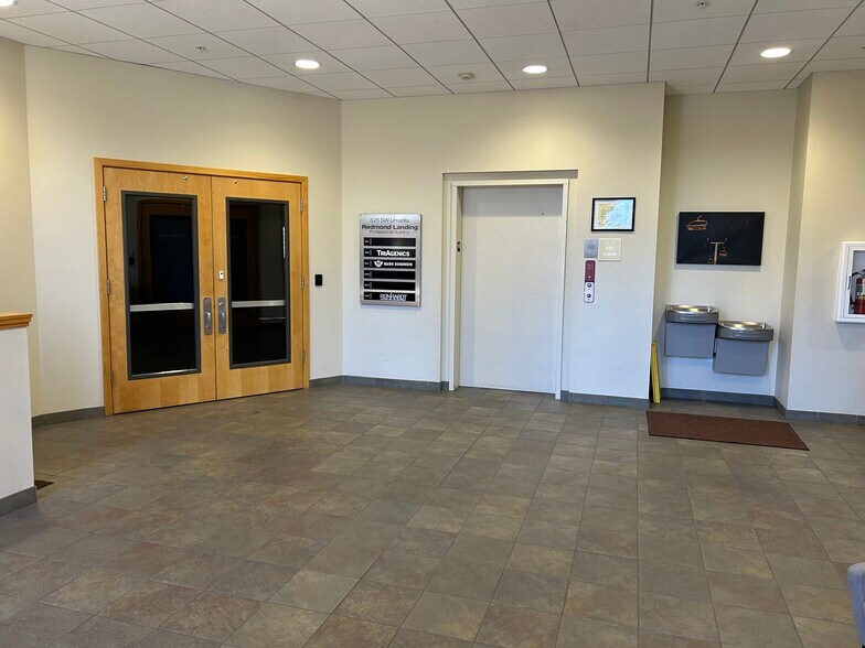 More Photos Of 525 SW Umatilla St, Redmond Office For Sale