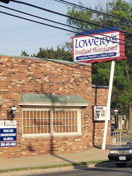 More Photos Of 528 Church Ln, Tappahannock General Retail For Sale