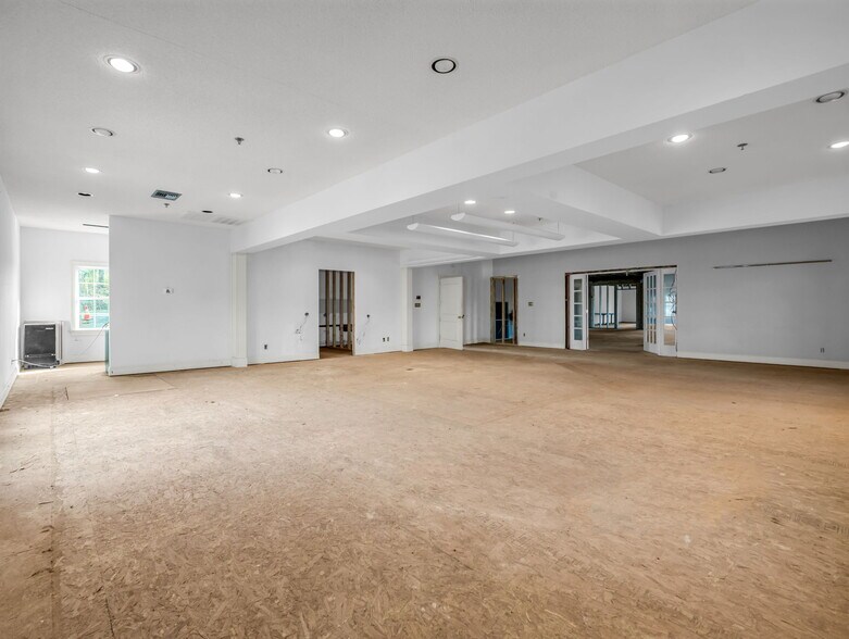 More Photos Of 192 Fashion Cir, Rutherfordton General Retail For Sale