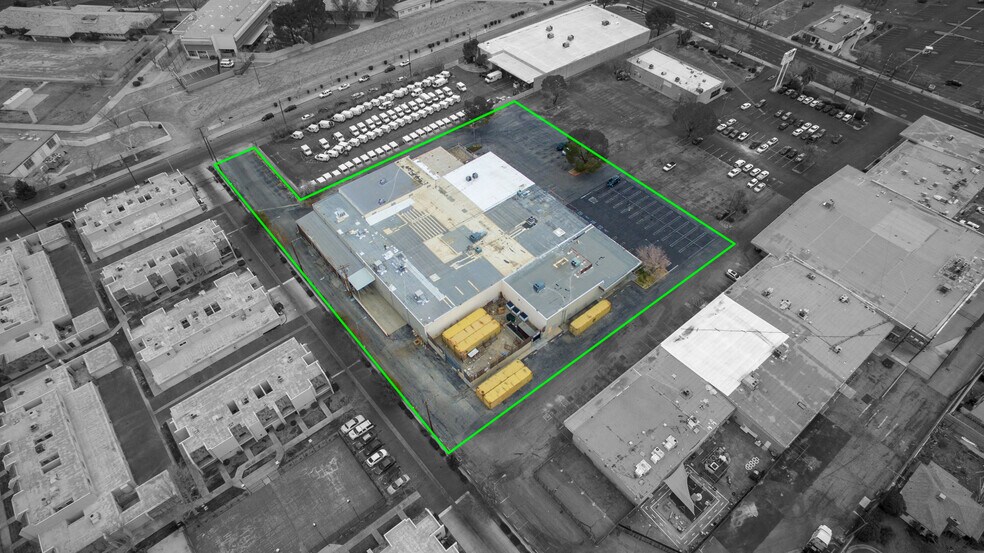 More Photos Of 44201-44247 N 10th St W, Lancaster Unknown For Lease