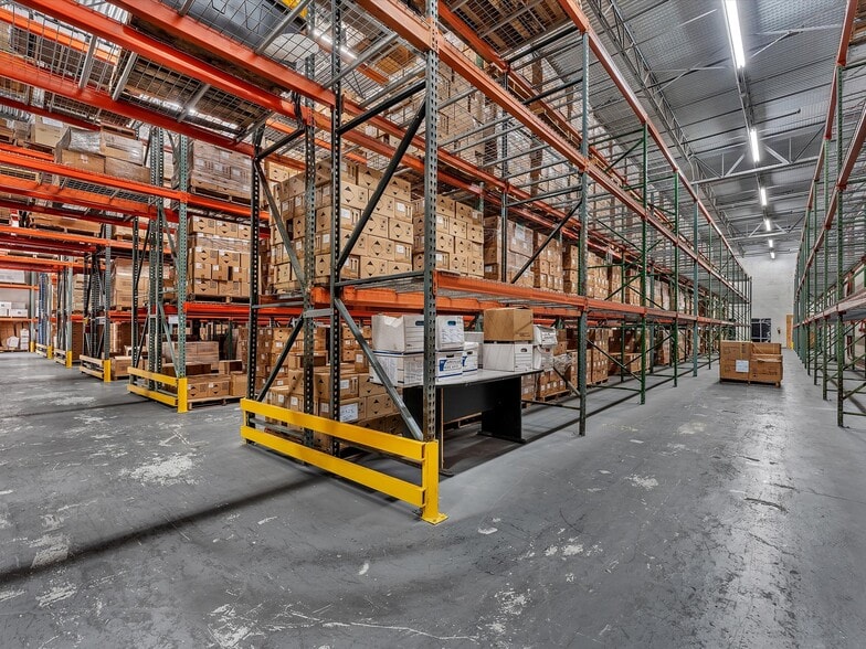 More Photos Of 8299 NW 30th Ter, Doral Warehouse For Lease