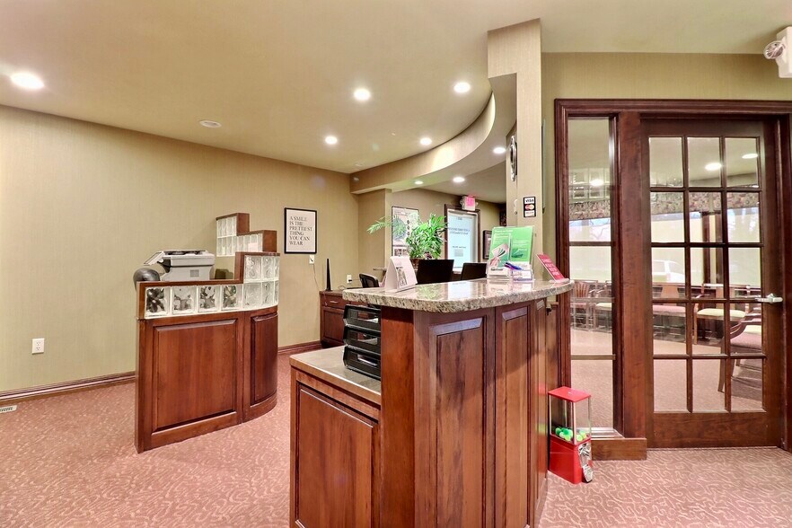 More Photos Of 230 E 22nd St, Fremont Medical For Sale