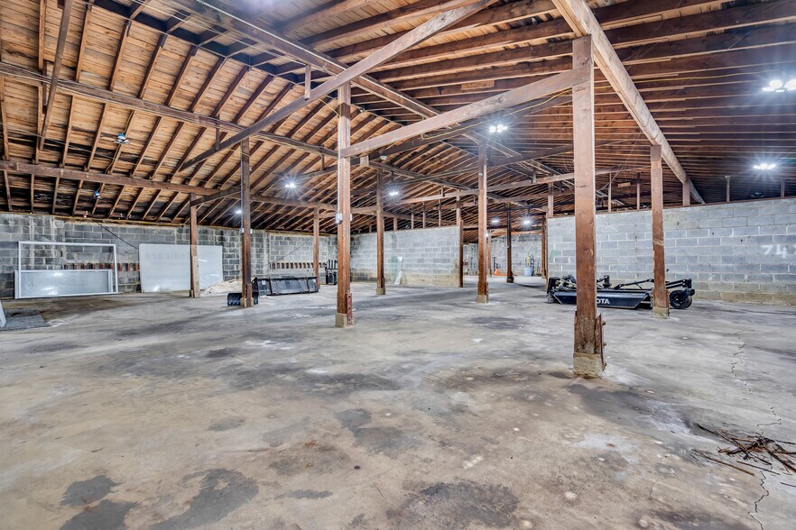 More Photos Of 55 Schoolhouse Rd, Whiting Warehouse For Sale