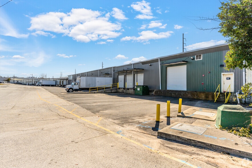 More Photos Of 1129-1199 Willingham Dr, East Point Warehouse For Lease