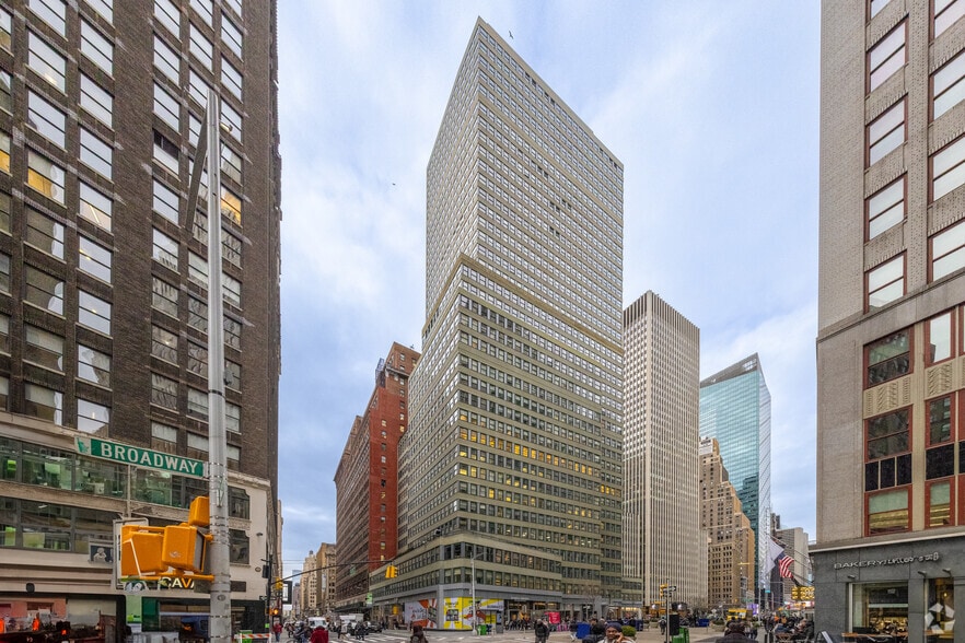 Primary Photo Of 1407 Broadway, New York Office For Lease