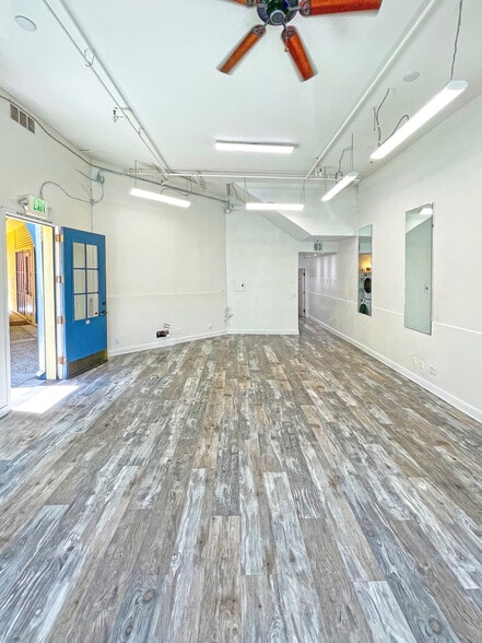 More Photos Of 2974-2980 College Ave, Berkeley Apartments For Lease
