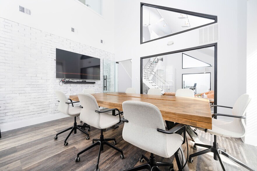 More Photos Of 6255-6265 Executive Blvd, Rockville Office For Sale