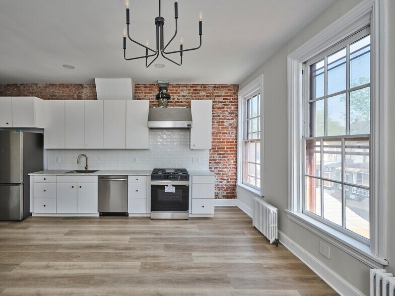 More Photos Of 12-20 W Bridge St, New Hope Storefront For Sale