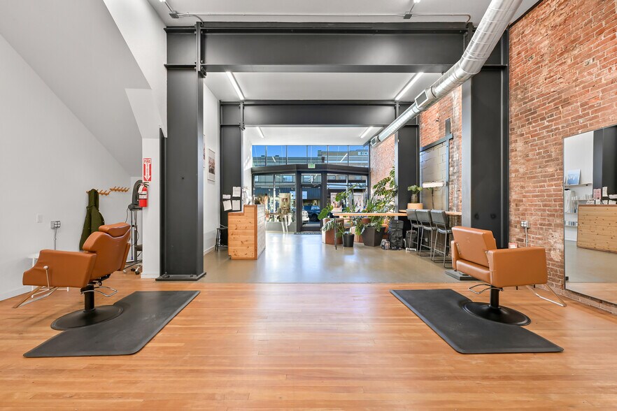 More Photos Of 412 Front St, Lynden Storefront Retail Residential For Sale