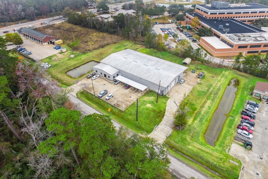 Primary Photo Of 15112 Welcome Ln, Houston Warehouse For Sale