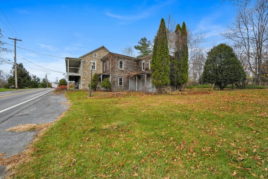 More Photos Of 349 Huffs Church Rd, Mertztown Restaurant For Sale