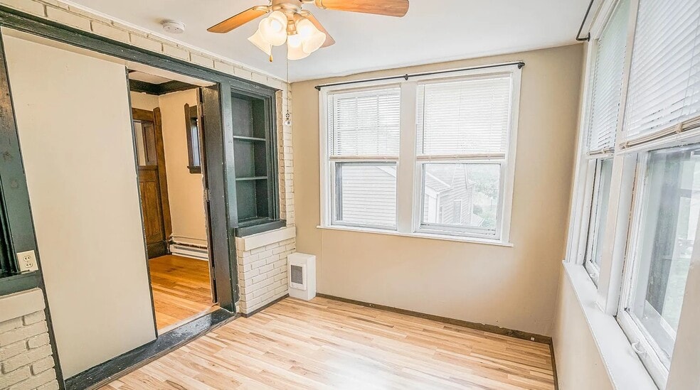 More Photos Of 604 Holly Ave, Saint Paul Apartments For Sale