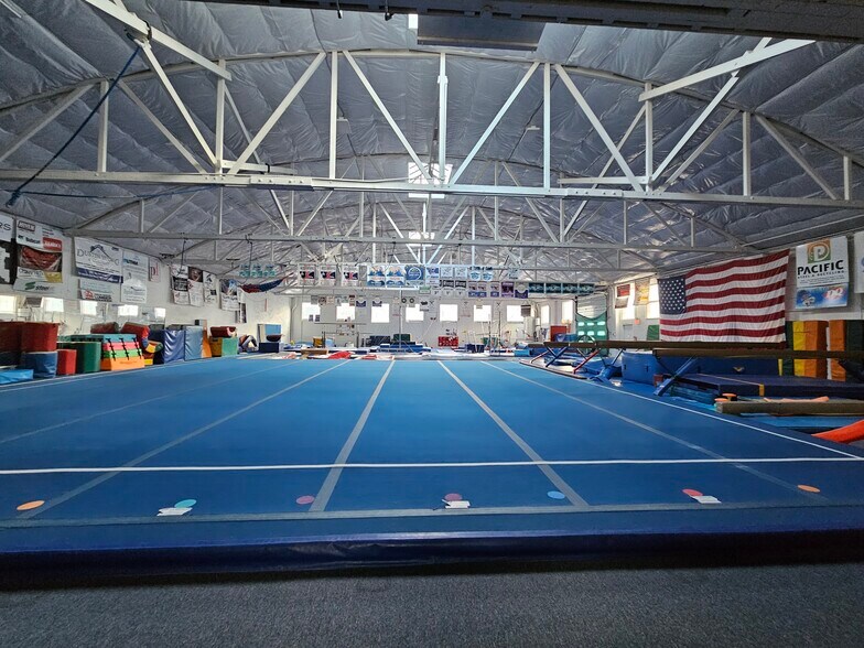 More Photos Of 815 N 1st Ave, Great Falls Auto Dealership For Lease