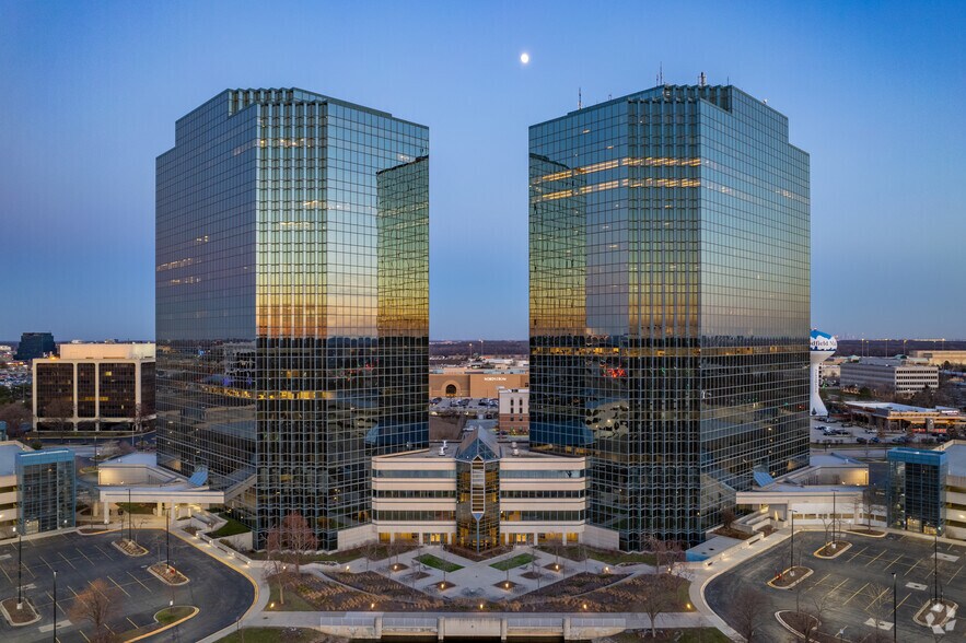 Primary Photo Of 1450 American Ln, Schaumburg Office For Lease