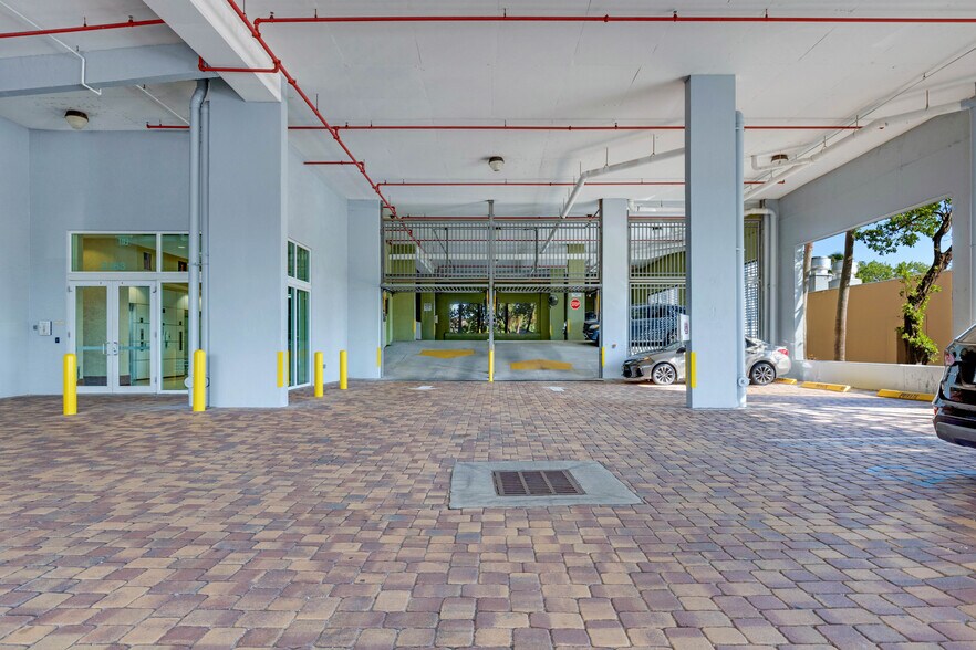 More Photos Of 3363 NE 163rd St, North Miami Beach Medical For Sale