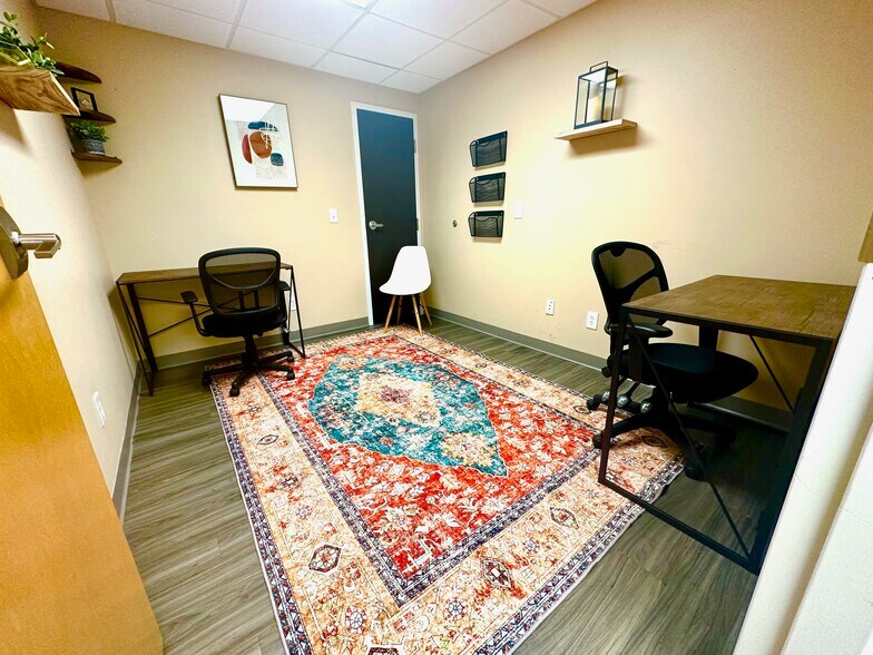 More Photos Of 10431 Patterson Ave, Richmond Coworking Space