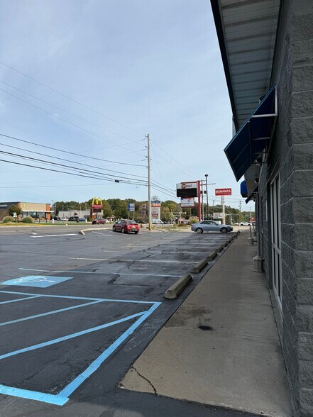 More Photos Of 578 Susquehanna Blvd, Hazleton Freestanding For Lease