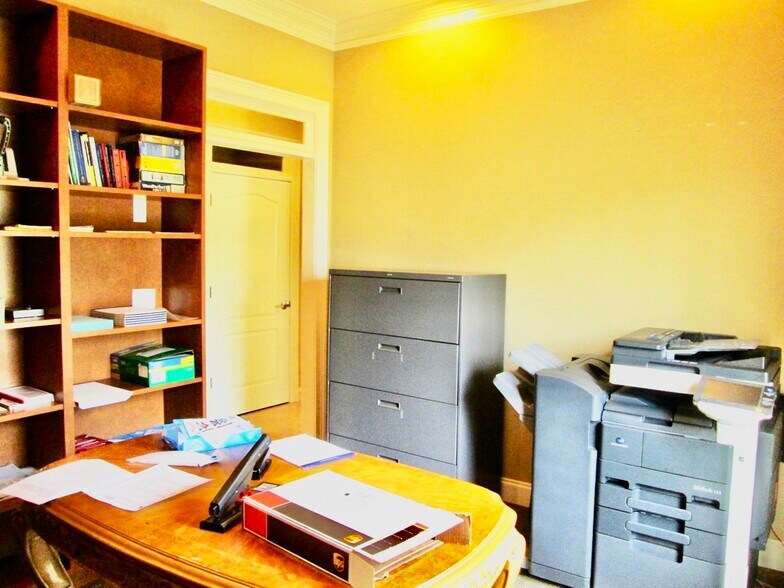 More Photos Of 4485 Tench Rd, Suwanee Office For Sale