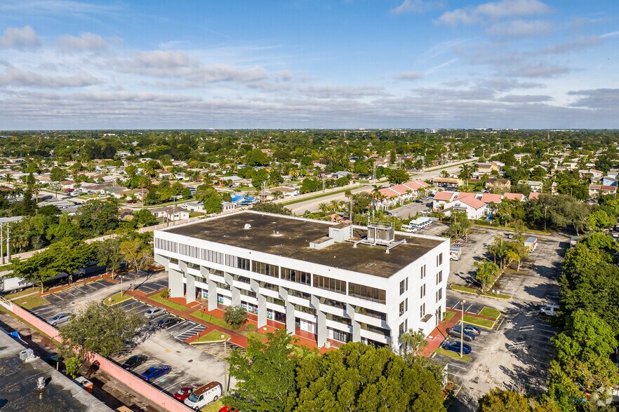 More Photos Of 840 SW 81st Ave, North Lauderdale Office For Sale