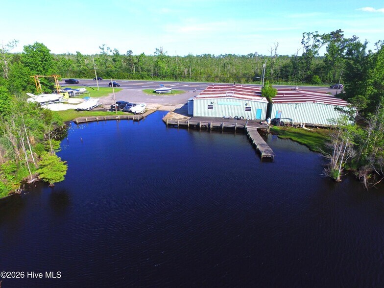 More Photos Of 340 US Highway 158 W, Camden Marina For Sale
