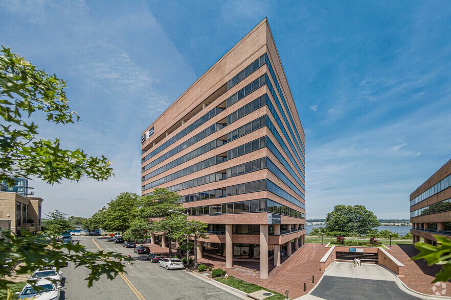 More Photos Of 1199 N Fairfax St, Alexandria Office For Lease