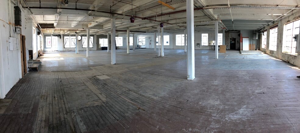More Photos Of 115 E Kinney St, Newark Warehouse For Sale