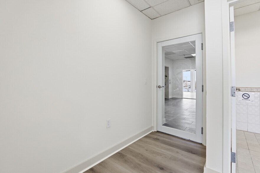 More Photos Of 2925 Lord Baltimore Dr, Windsor Mill Medical For Lease