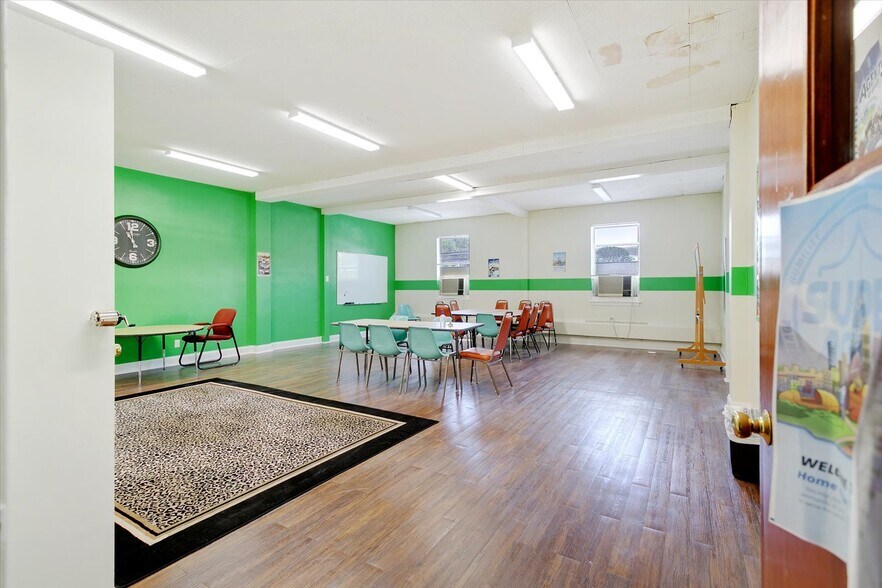 More Photos Of 1228 Todds Ln, Hampton Religious Facility For Sale