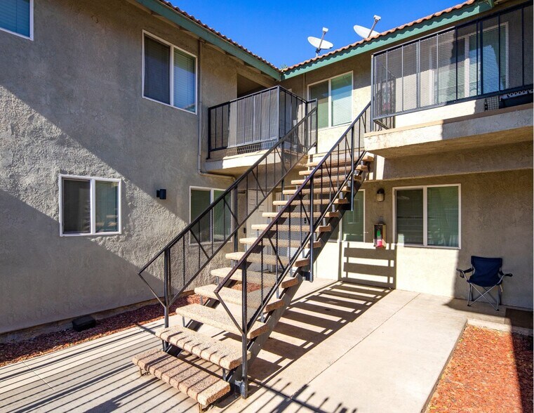 More Photos Of 5748 Tilton Ave, Jurupa Valley Apartments For Sale