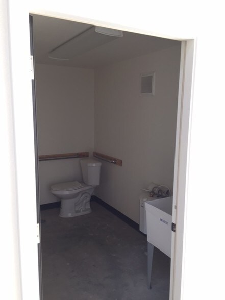 More Photos Of 2525 Old Highway 395, Rainbow Warehouse For Lease