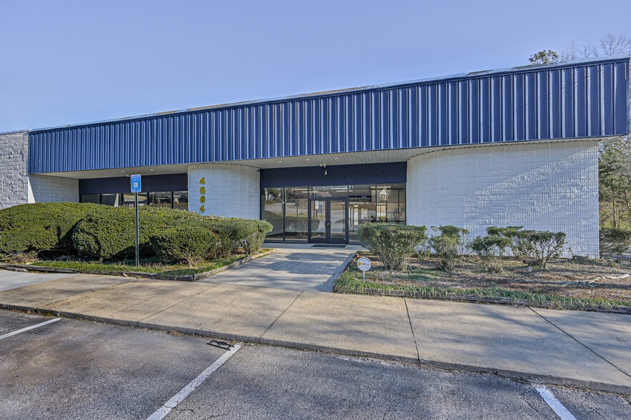 More Photos Of 4664 Lawrenceville Hwy NW, Lilburn Freestanding For Sale