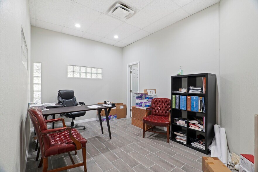 More Photos Of 665 S Babcock St, Melbourne Auto Repair For Sale