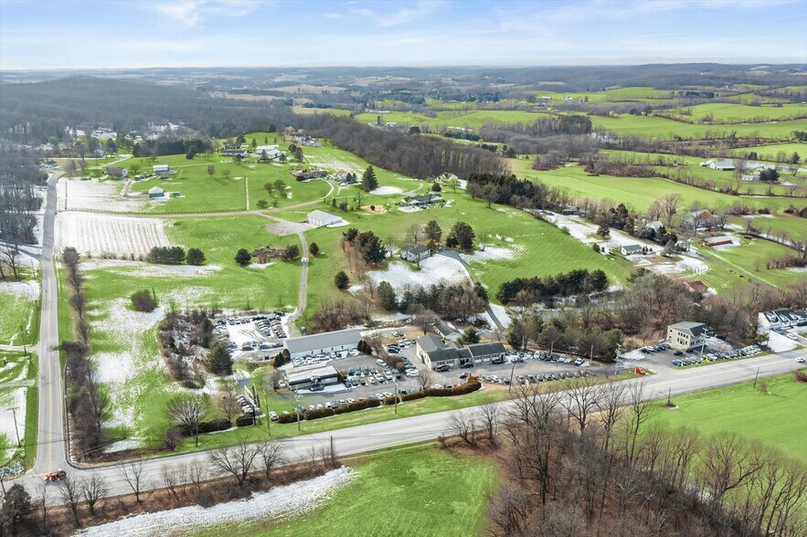 More Photos Of 4028 Hanover Pike, Manchester Auto Repair For Sale