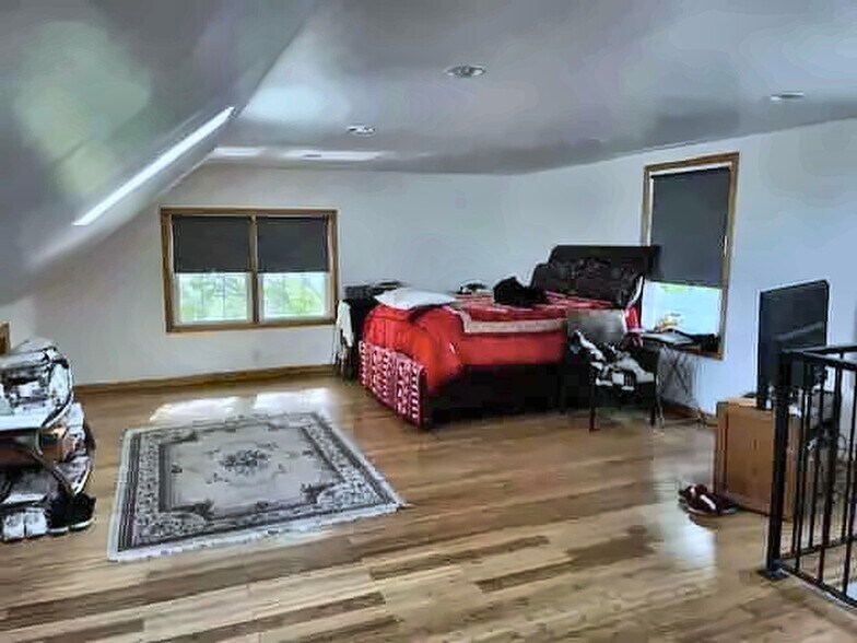 More Photos Of 2948 N Narragansett Ave, Chicago Apartments For Sale
