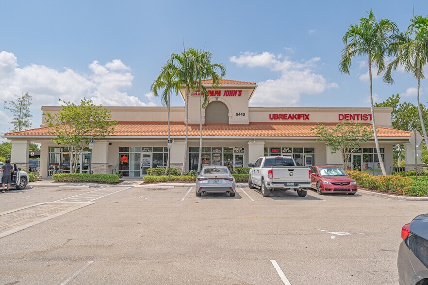More Photos Of 9400-9440 W Commercial Blvd, Fort Lauderdale Unknown For Lease