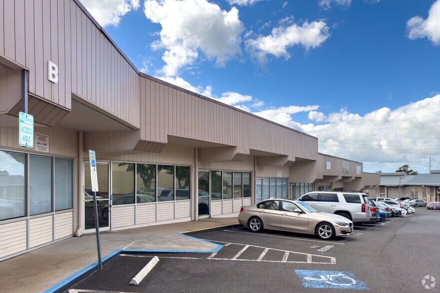 More Photos Of 97-719 Kamehameha Hwy, Pearl City Office For Lease