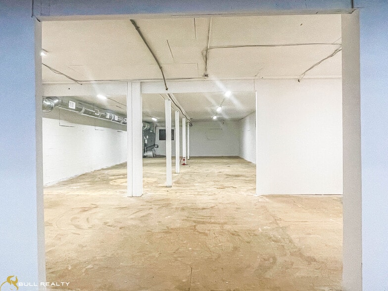 More Photos Of 2087 NE Piedmont Rd, Atlanta Freestanding For Sale