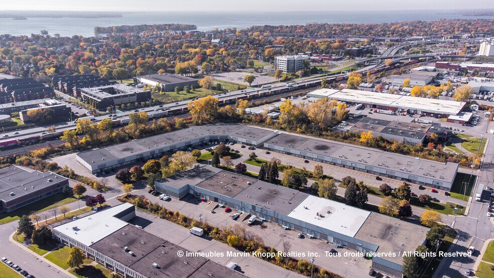 More Photos Of 480-518 Av Lépine, Dorval Warehouse For Lease