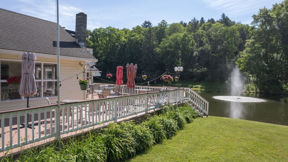 More Photos Of 160 Creamery Rd, Greenville Restaurant For Sale