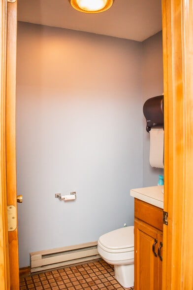 More Photos Of 8 Englewood St, Webster Auto Repair For Sale