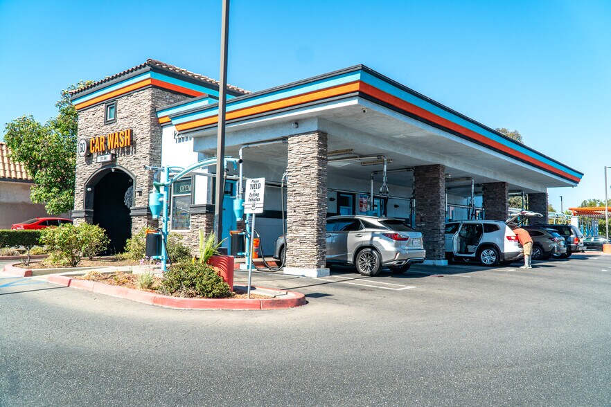 Primary Photo Of 12520 Frederick St, Moreno Valley Carwash For Sale
