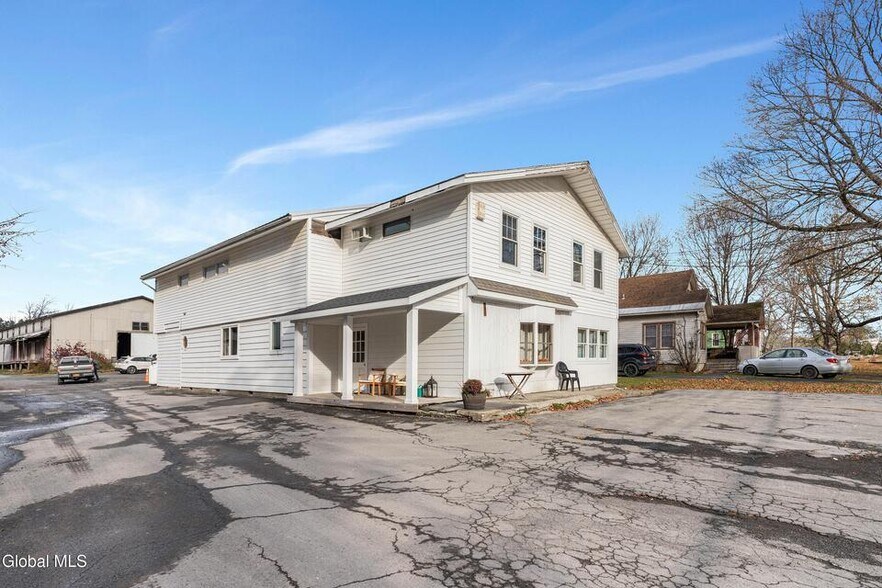 More Photos Of 5922-5926 5922-5926 NY-81, Greenville Flex For Sale