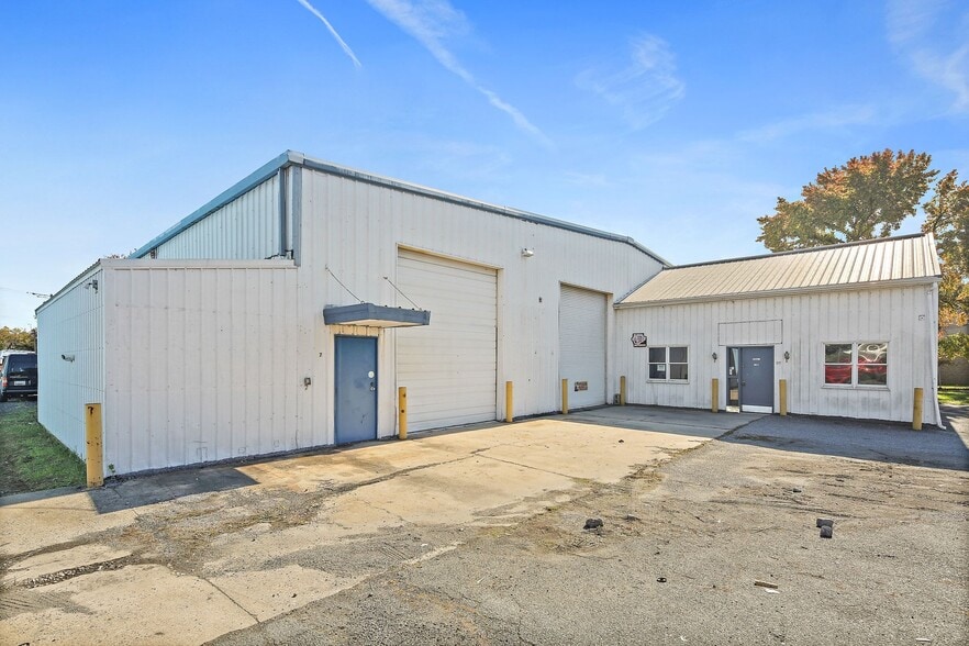 Primary Photo Of 918 Pulaski Hwy, Havre De Grace Warehouse For Lease