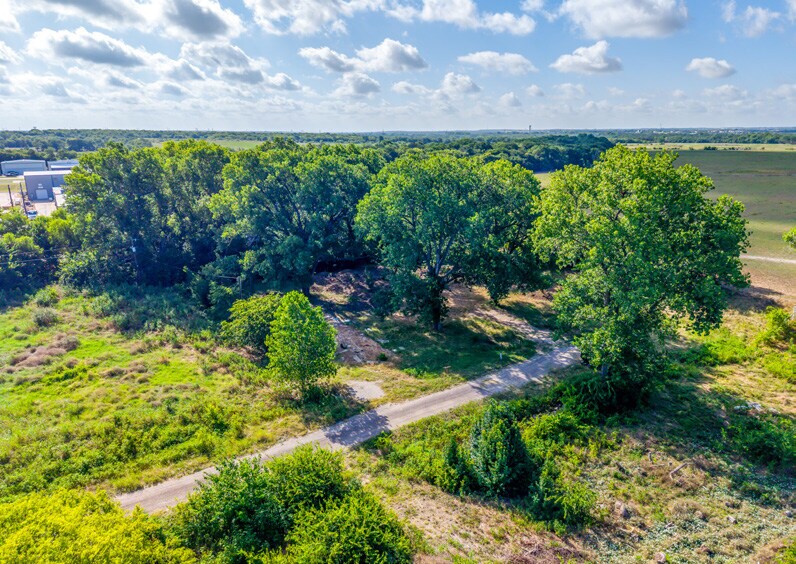 More Photos Of 11703 Cockleburr Rd, Roanoke Land For Sale