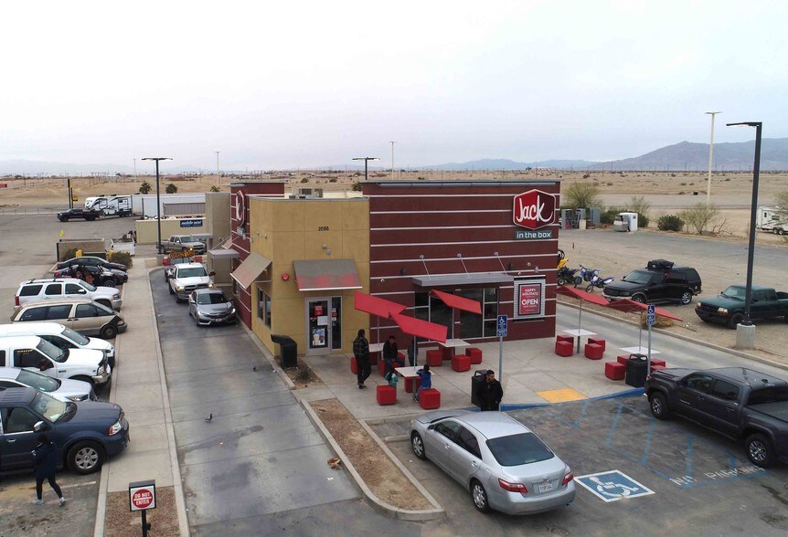 Primary Photo Of 2086 Service Rd, Thermal Fast Food For Sale