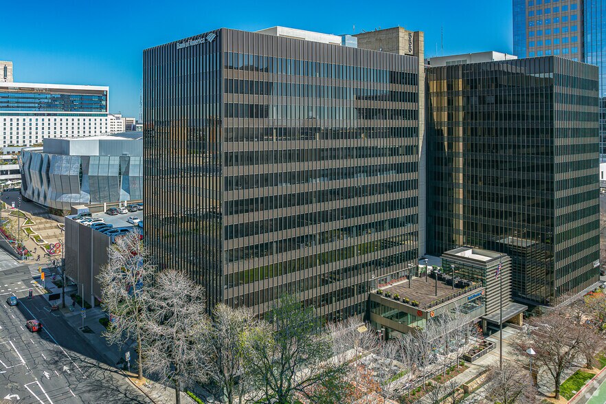 More Photos Of 555 Capitol Mall, Sacramento Office For Lease