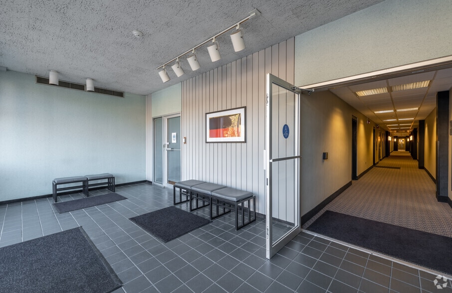 More Photos Of 1 Washington St, Wellesley Medical For Lease