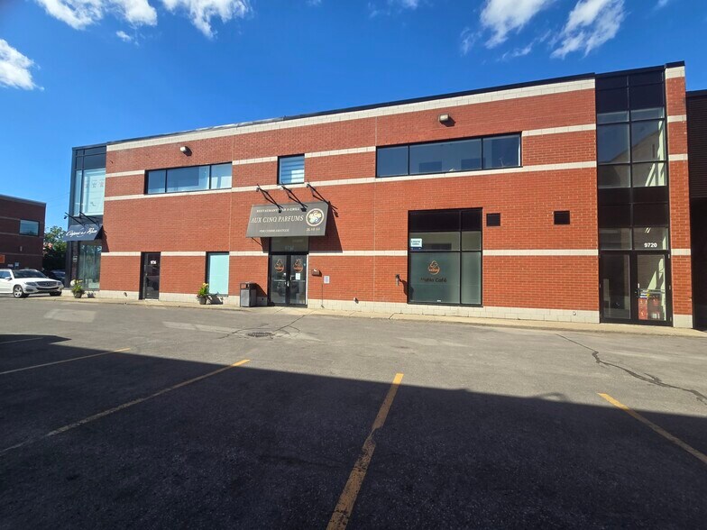 More Photos Of 9732 Rue Birnam, Montréal Storefront Retail Office For Lease