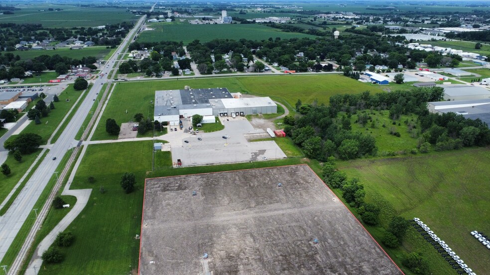 More Photos Of 2510 19th St SW, Mason City Manufacturing For Sale